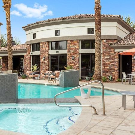Cozysuites Glendale By The Stadium With Pool 05 Екстериор снимка