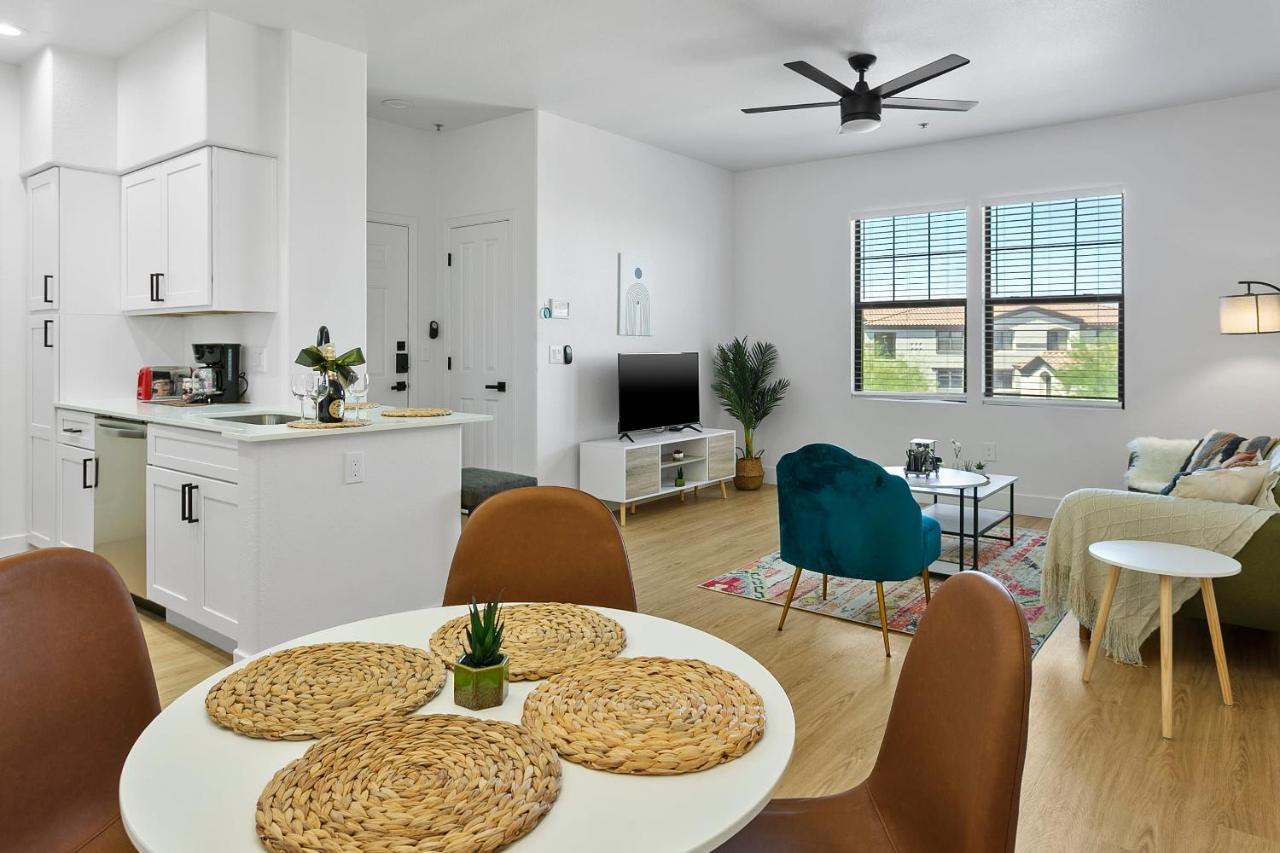 Cozysuites Glendale By The Stadium With Pool 05 Екстериор снимка