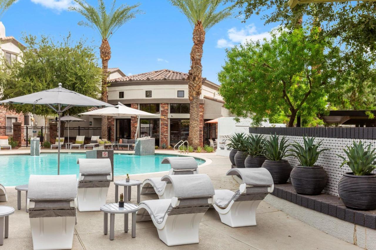Cozysuites Glendale By The Stadium With Pool 05 Екстериор снимка